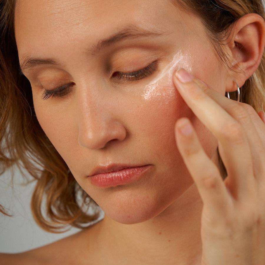 Novexpert VITAMIN C Radiance Lifting Eye Contour - Image 3