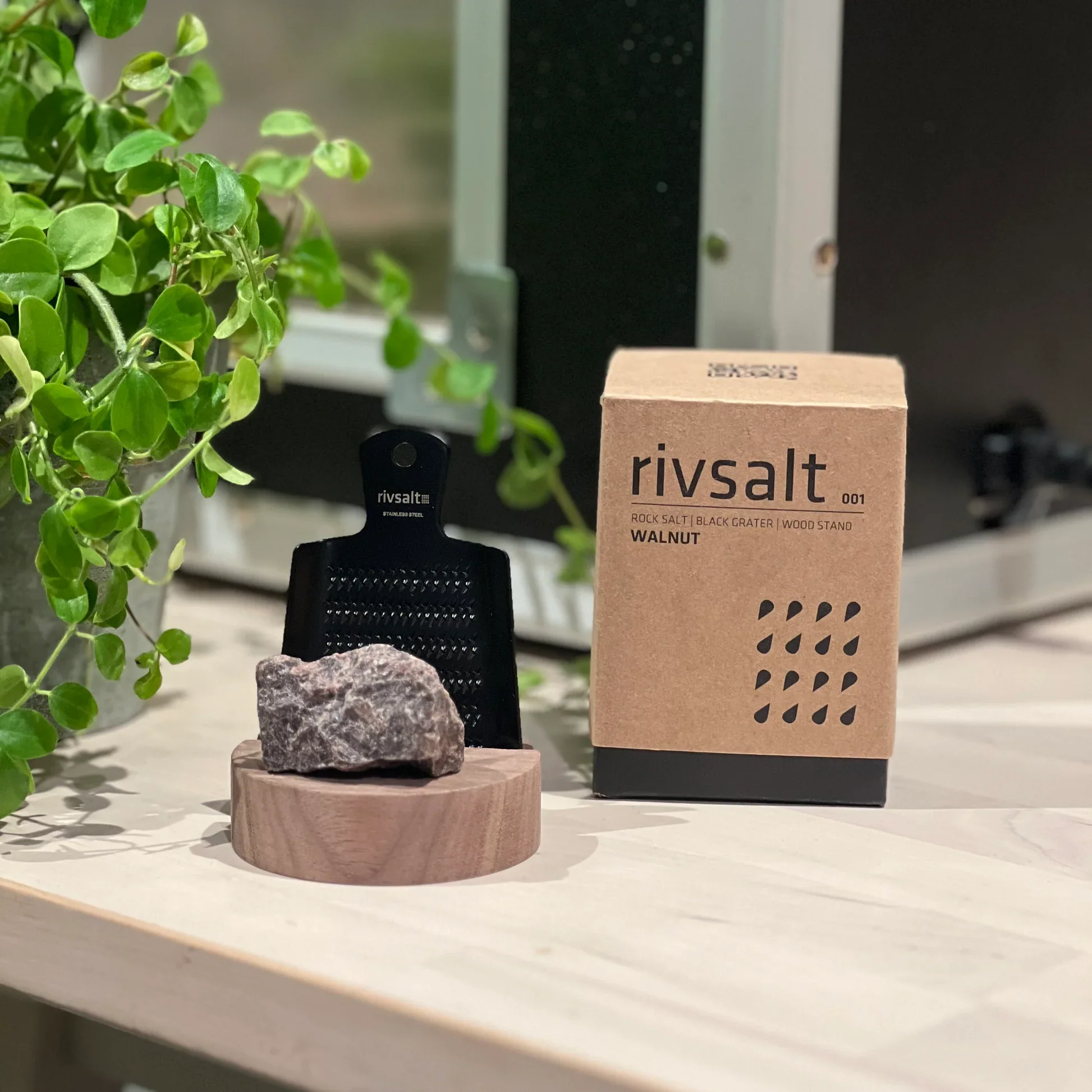 Rivsalt Walnut Suolaraastin - Image 3