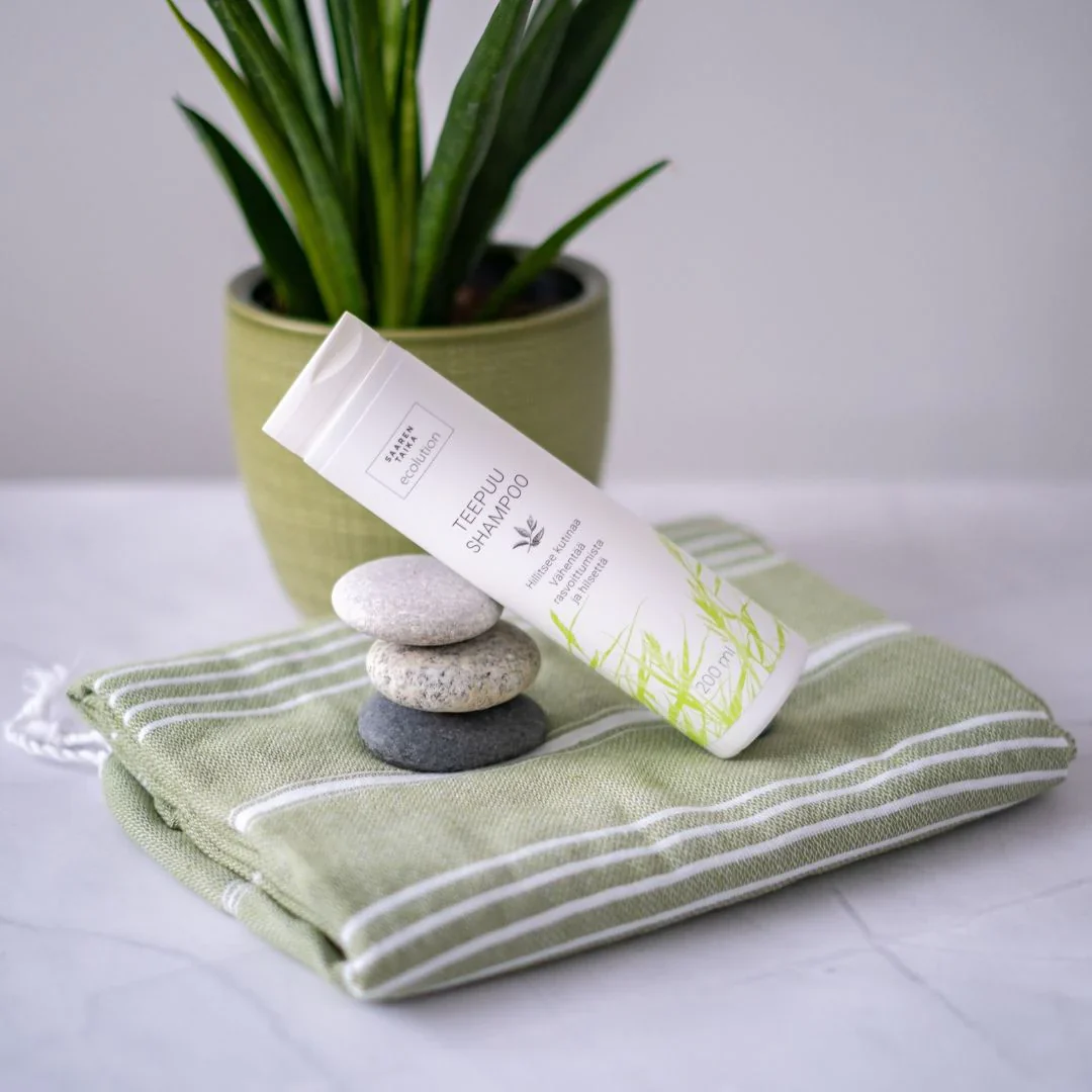 Saaren Taika Ecolution Nestemäinen Teepuushampoo - Image 3