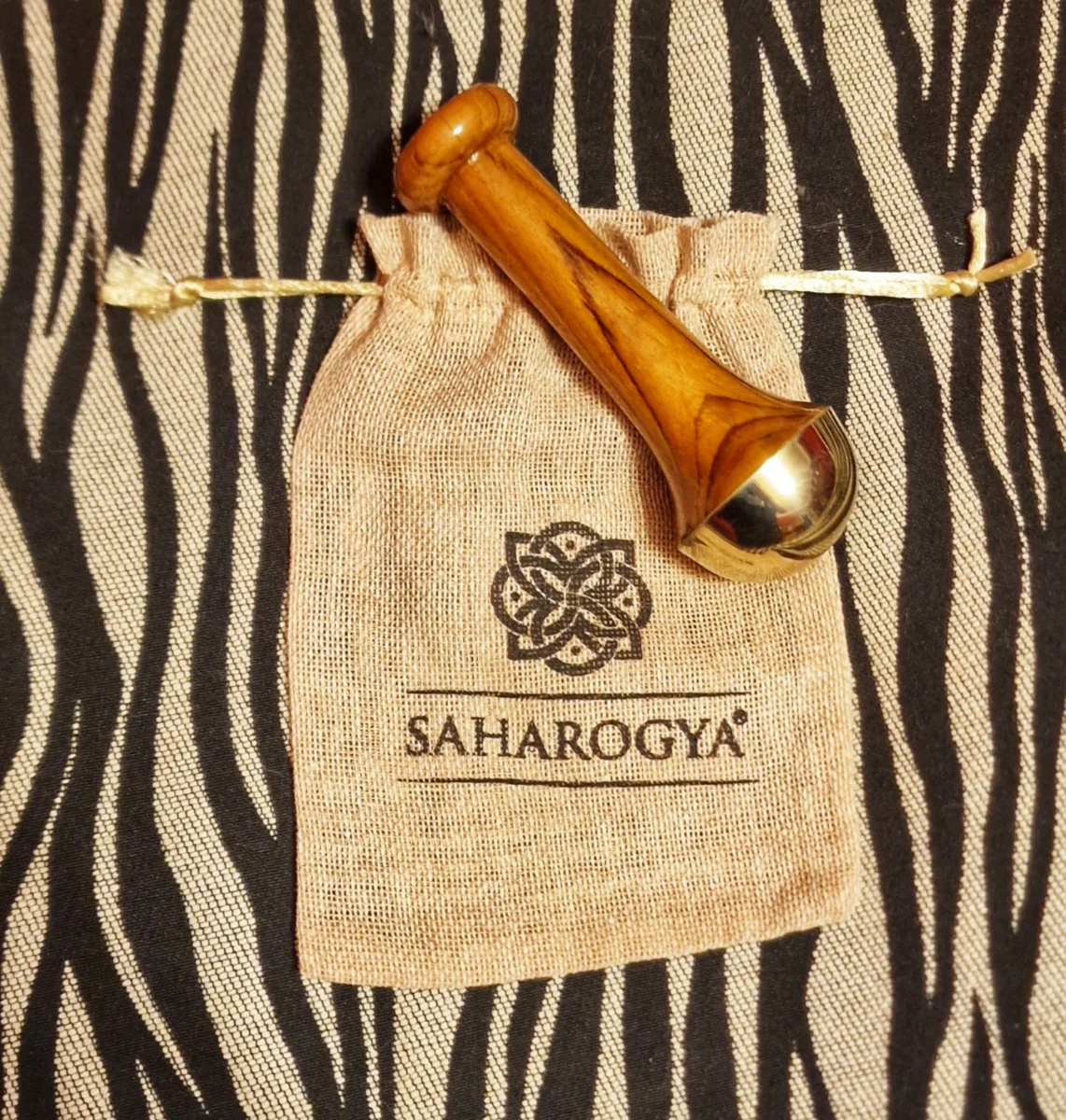 Saharogya Kansa Wand Kasvohierontasauva
