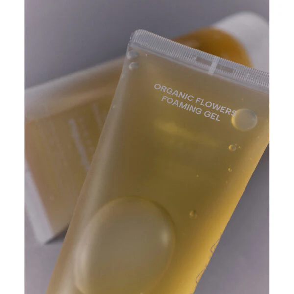 Whamisa Organic Flowers Foaming Gel - Image 4